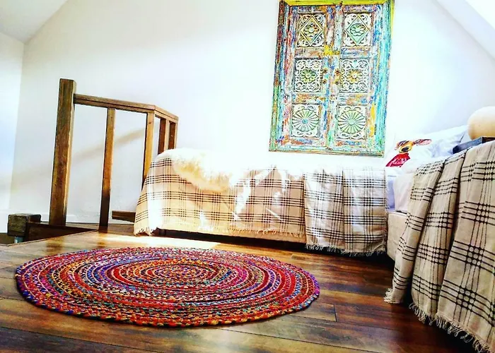 Charming In The Heart Of شقة